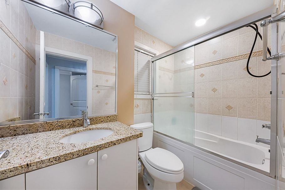 7778 Nanaimo Street Vancouver, BC - 11