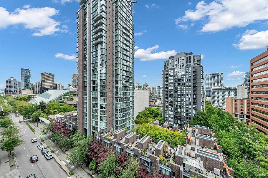 910 1050 Burrard Street Vancouver, BC - 20