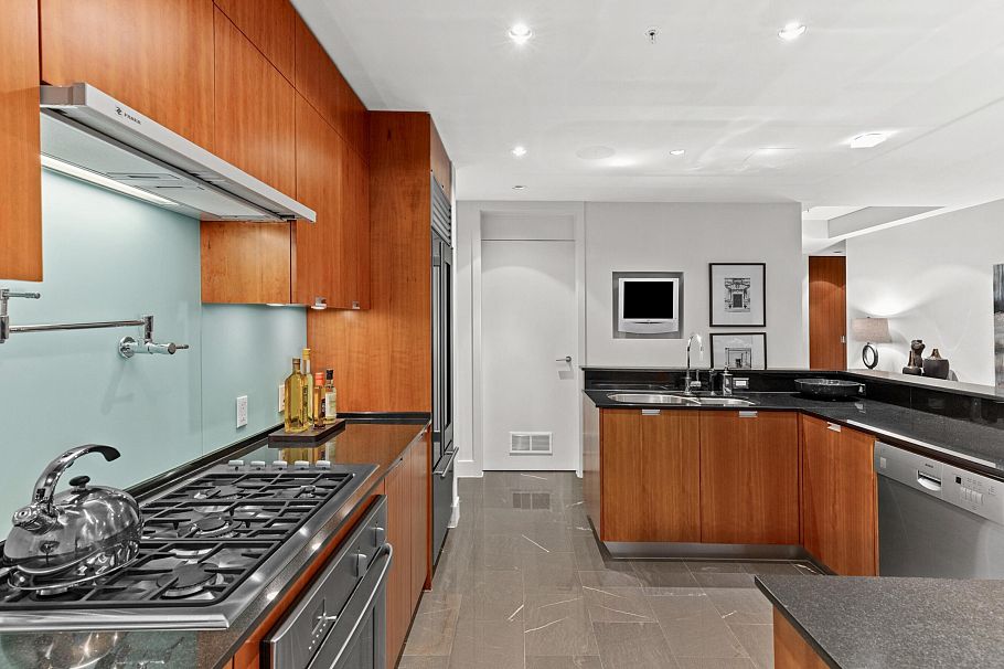 2803 1077 W Cordova Street Vancouver, BC - 8