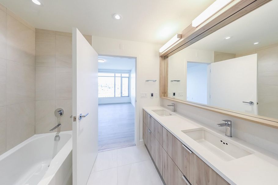 901 755 Harbourside Drive North Vancouver, BC - 9