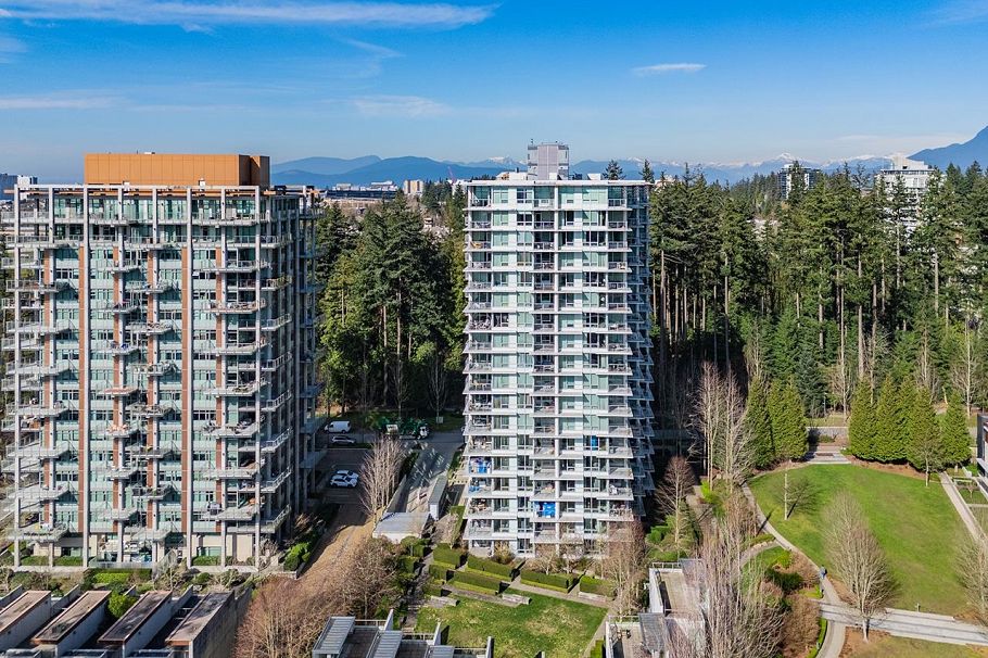 1206 5728 Berton Avenue Vancouver, BC - 2