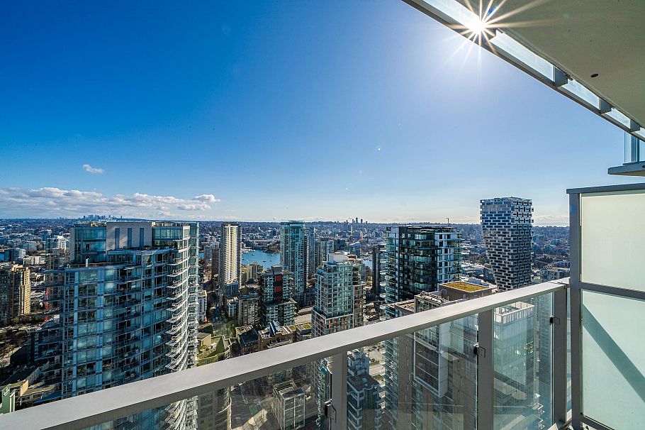 4306 1289 Hornby Street Vancouver, BC - 21