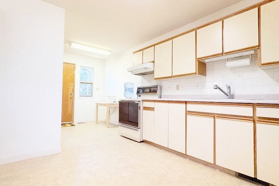 2038 Napier Street Vancouver, BC - 7