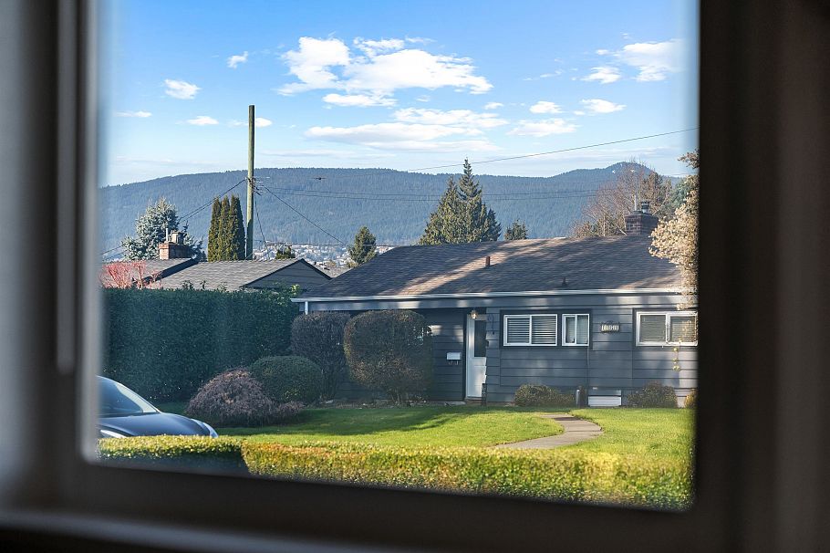 1257 Mcbride Street North Vancouver, BC - 18