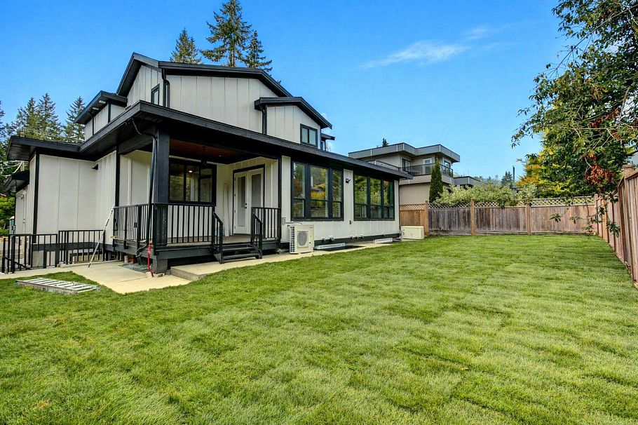 3252 Allan Road North Vancouver, BC - 28