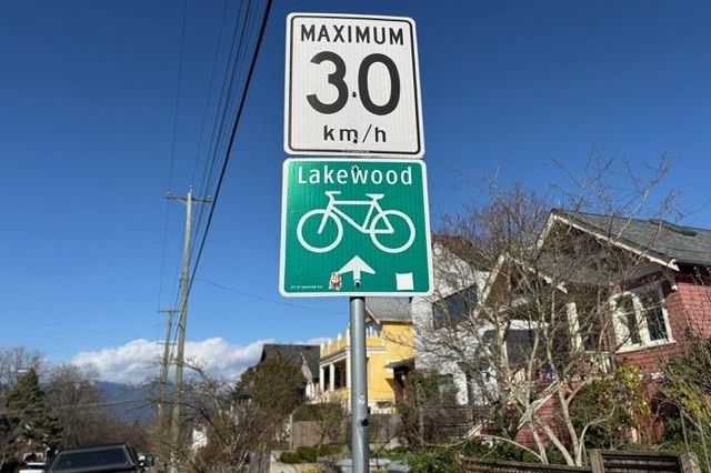 2071 E 4th Avenue Vancouver, BC - 10