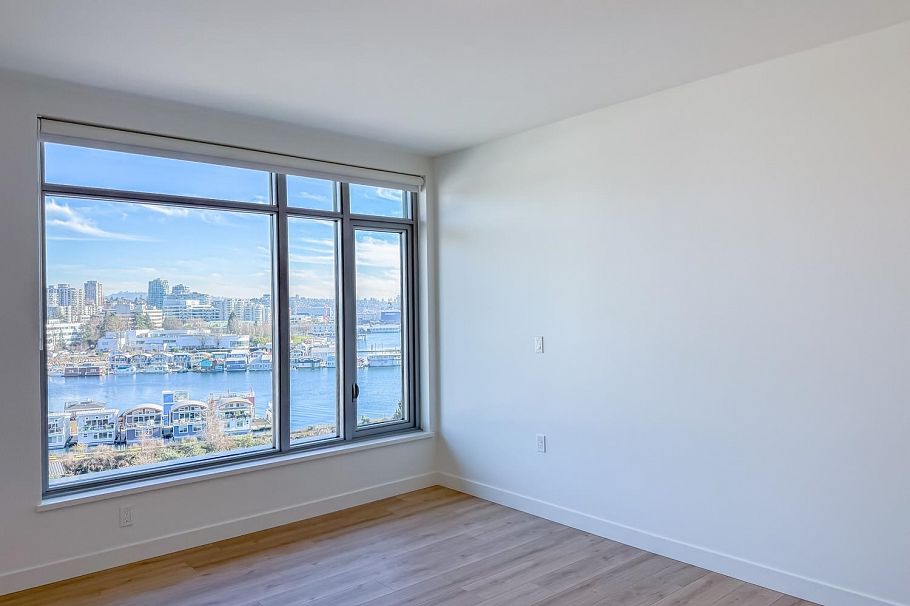 901 755 Harbourside Drive North Vancouver, BC - 10