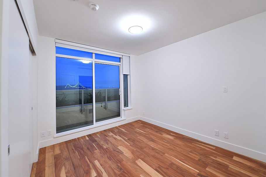 1703 1675 Lions Gate Lane North Vancouver, BC - 3