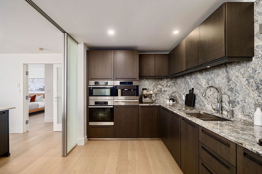 4102 1011 W Cordova Street Vancouver, BC - 19