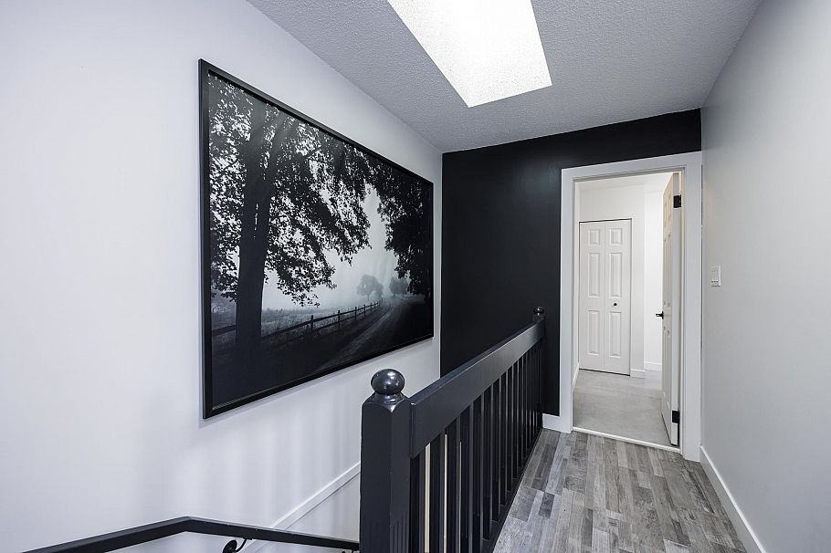 3132 Lonsdale Avenue North Vancouver, BC - 26