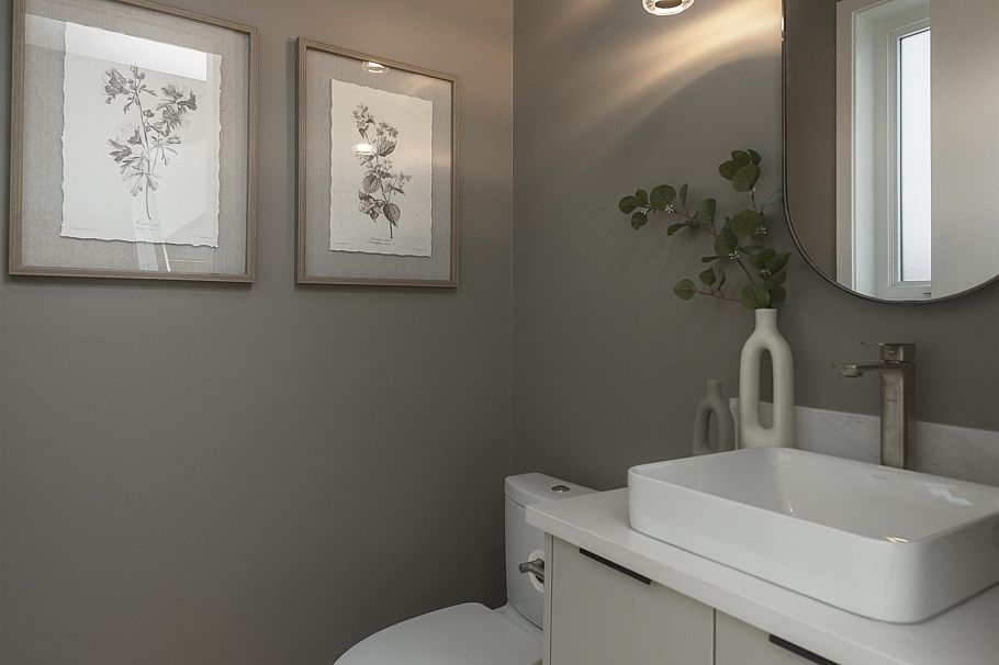 1 735 E 10th Avenue Vancouver, BC - 13