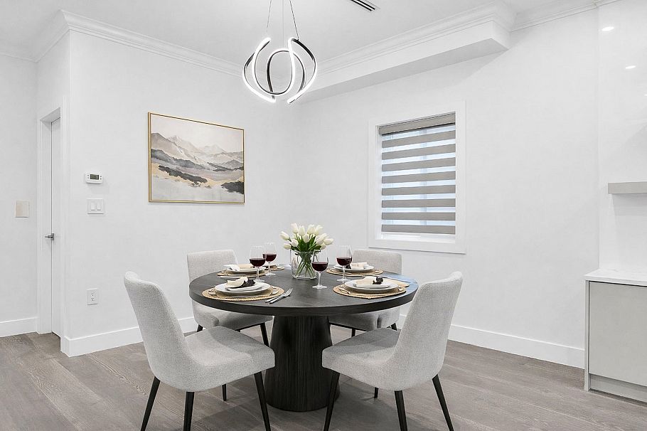 812 Montroyal Boulevard North Vancouver, BC - 16