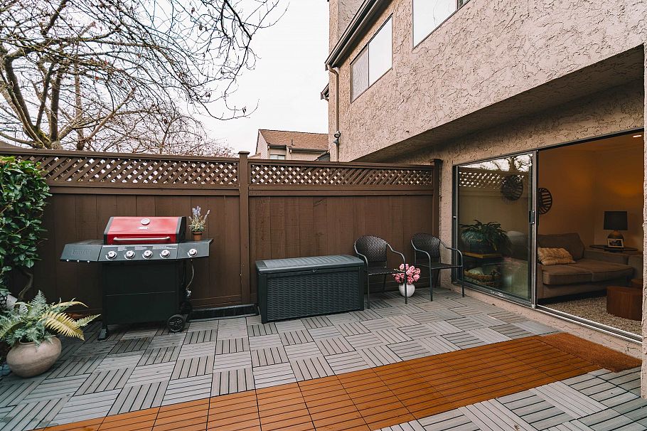 19 230 W 14th Street North Vancouver, BC - 19