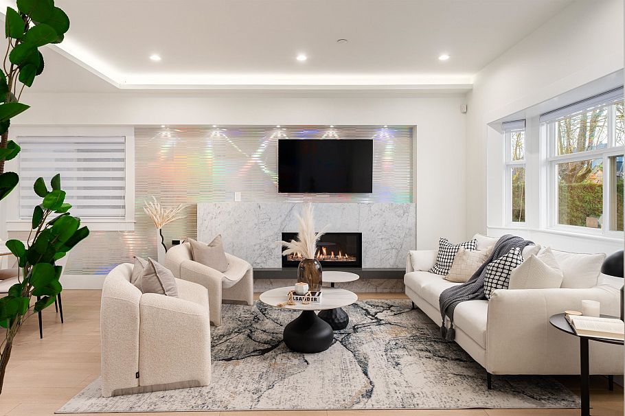 4068 W 15th Avenue Vancouver, BC - 3