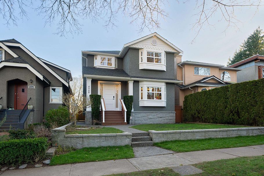 4068 W 15th Avenue Vancouver, BC - 1