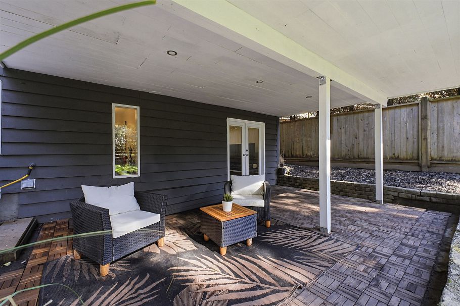 4535 Raeburn Street North Vancouver, BC - 35