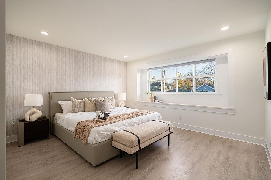 4068 W 15th Avenue Vancouver, BC - 16