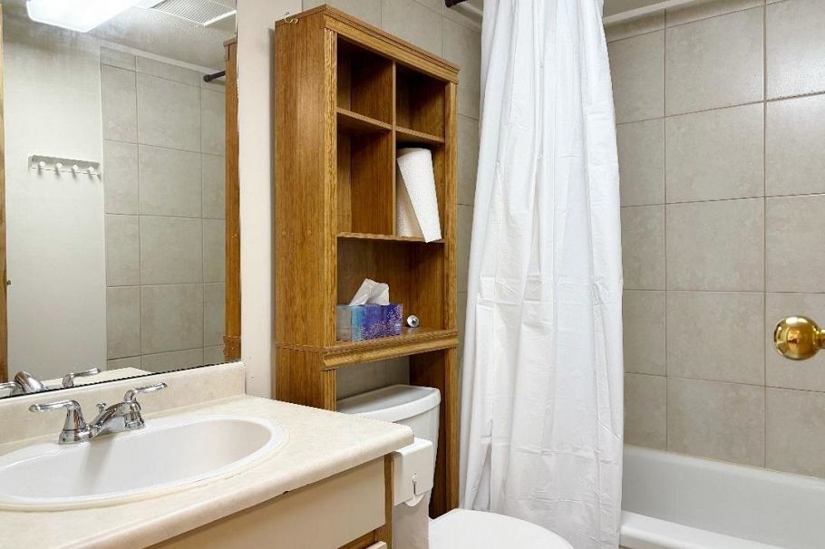 2038 Napier Street Vancouver, BC - 20