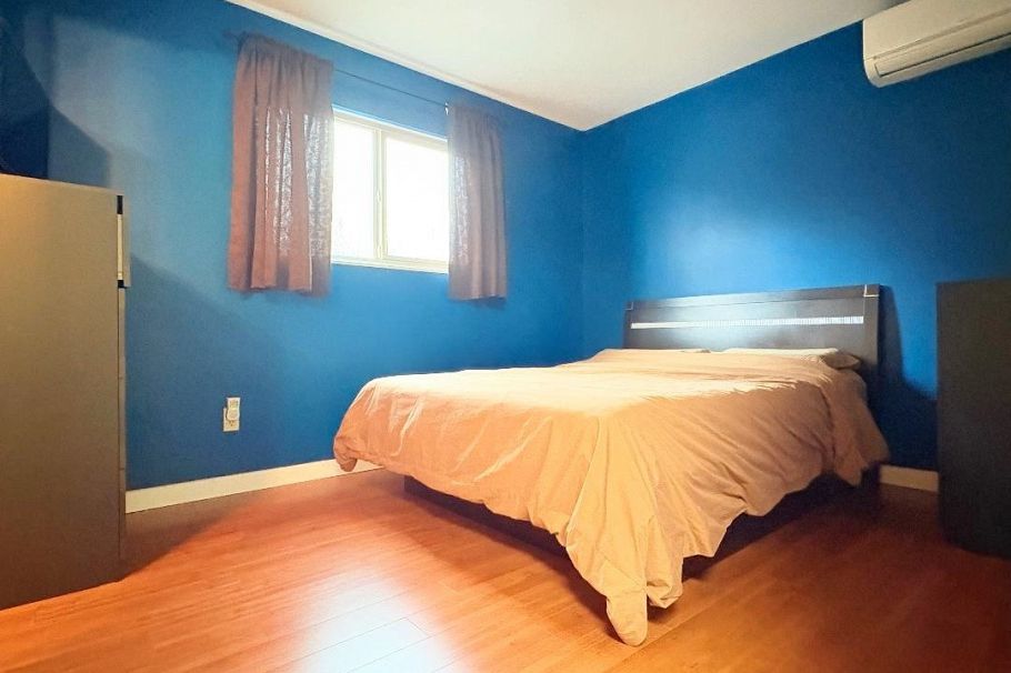 2038 Napier Street Vancouver, BC - 11