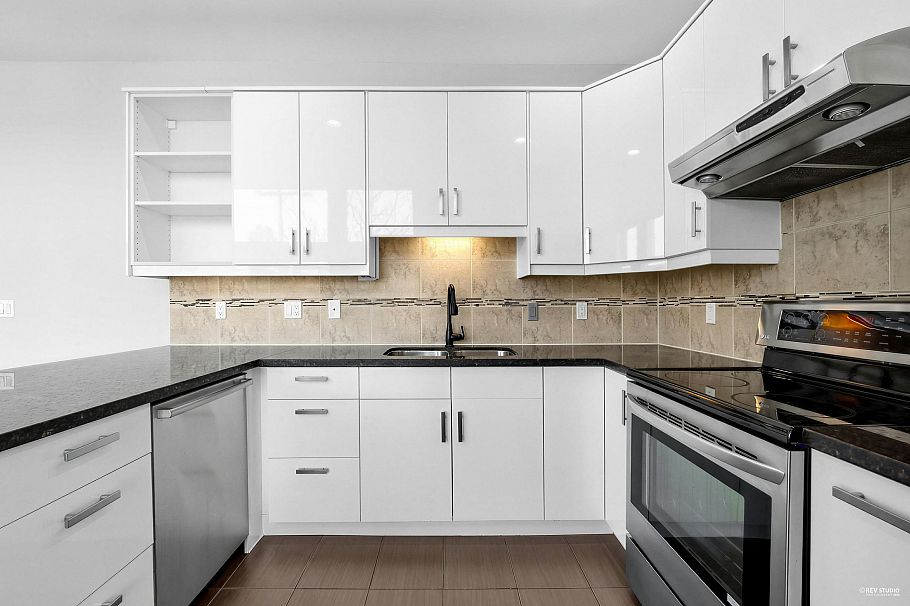 PH5 2088 W 11th Avenue Vancouver, BC - 16