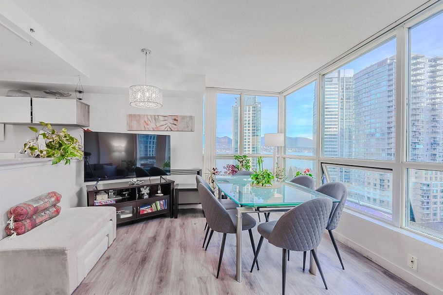 1204 555 Jervis Street Vancouver, BC - 3