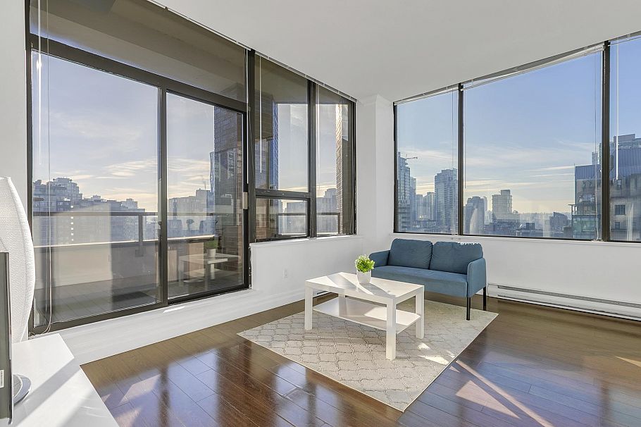 908 1010 Howe Street Vancouver, BC - 1