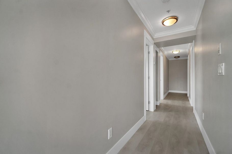 309 857 W 15th Street North Vancouver, BC - 28