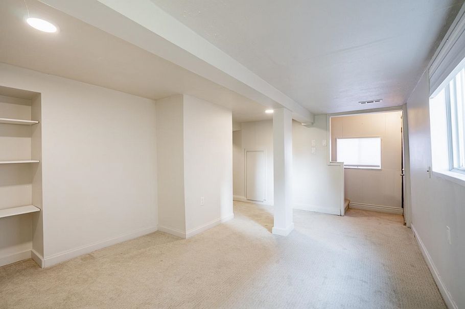 3446 Church Street North Vancouver, BC - 19