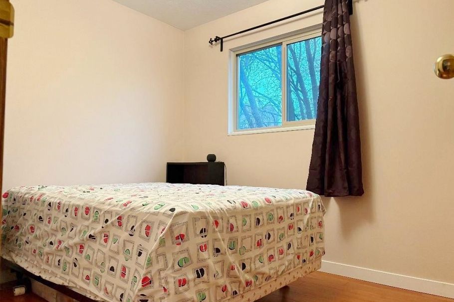 2038 Napier Street Vancouver, BC - 14