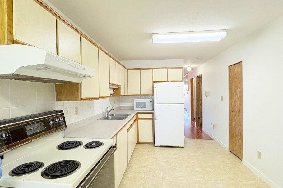 2038 Napier Street Vancouver, BC - 7