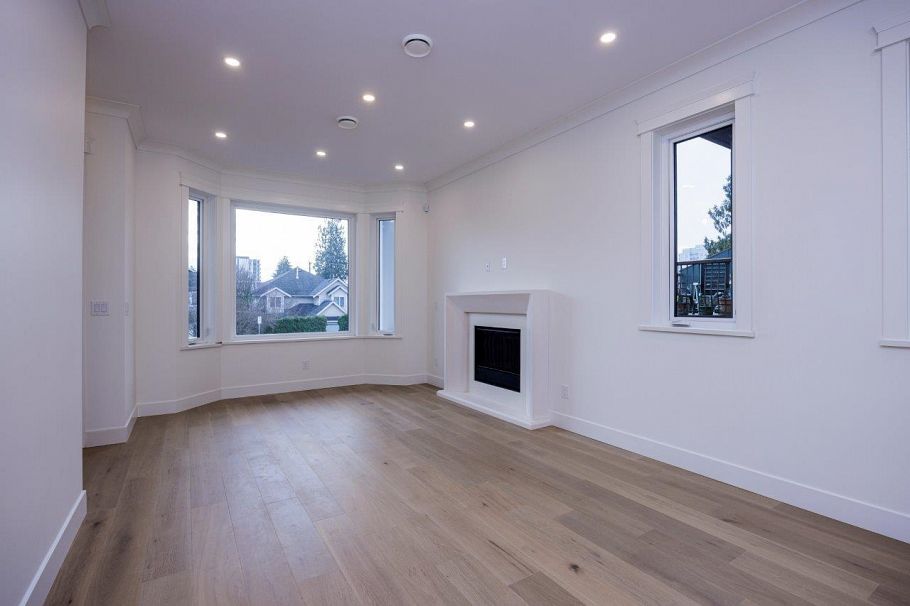 254 E 18th Street North Vancouver, BC - 7