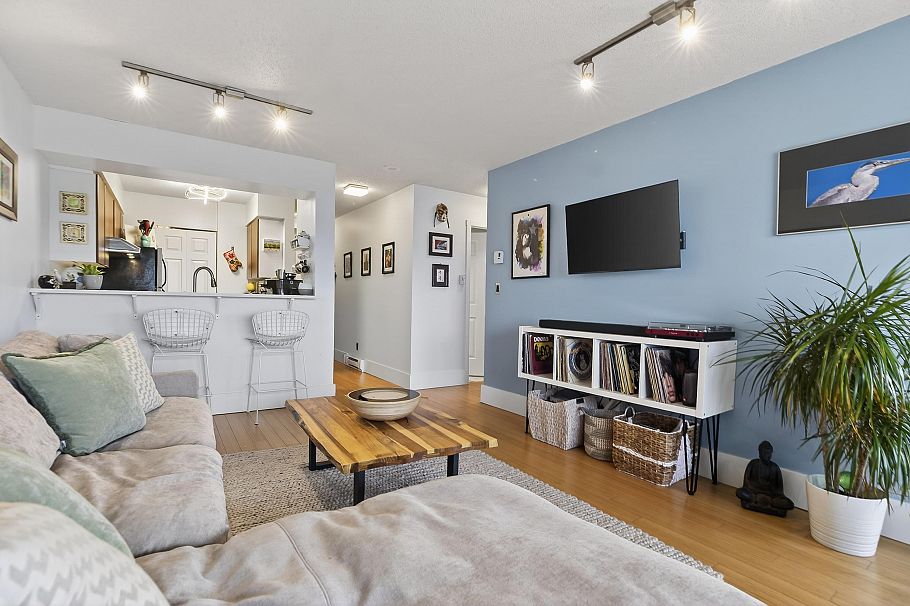 803 1833 Frances Street Vancouver, BC - 16