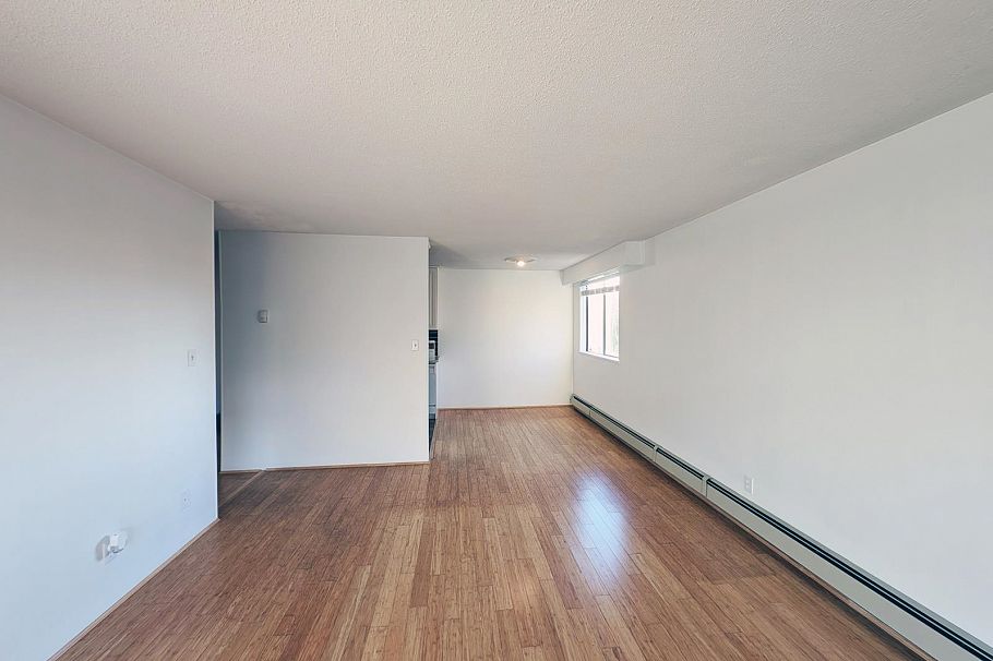 105 275 W 2nd Street North Vancouver, BC - 5