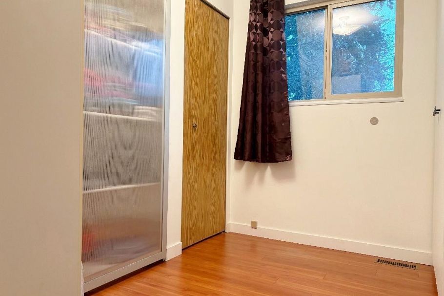 2038 Napier Street Vancouver, BC - 15