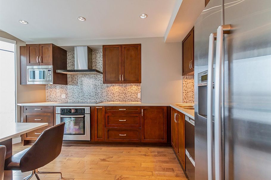 2302 1500 Howe Street Vancouver, BC - 5