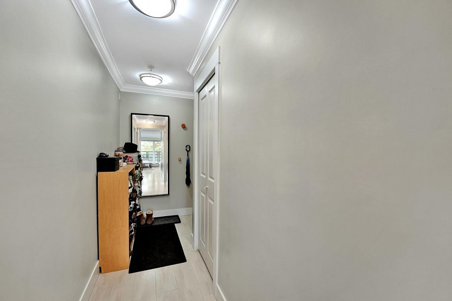 309 857 W 15th Street North Vancouver, BC - 27