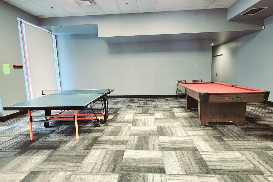 208 811 Helmcken Street Vancouver, BC - 13