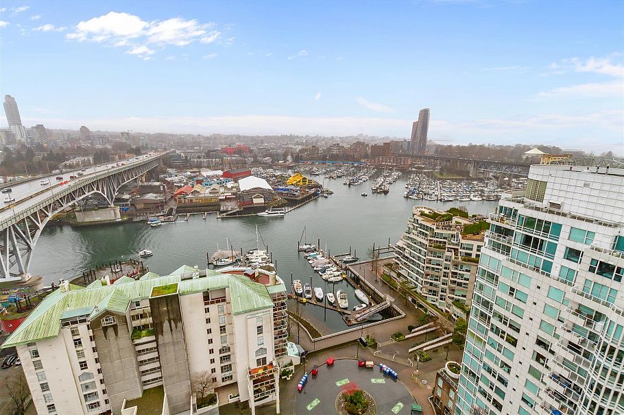 2302 1500 Howe Street Vancouver, BC - 1