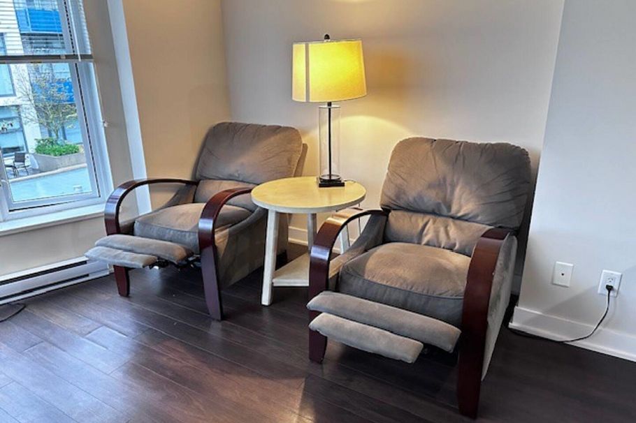 232 1777 W 7th Avenue Vancouver, BC - 4