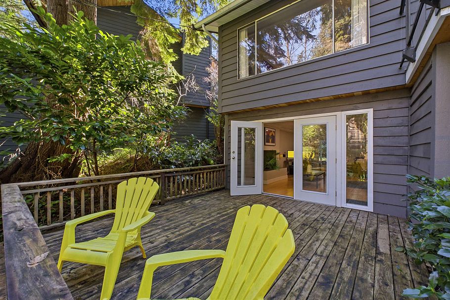 4535 Raeburn Street North Vancouver, BC - 28