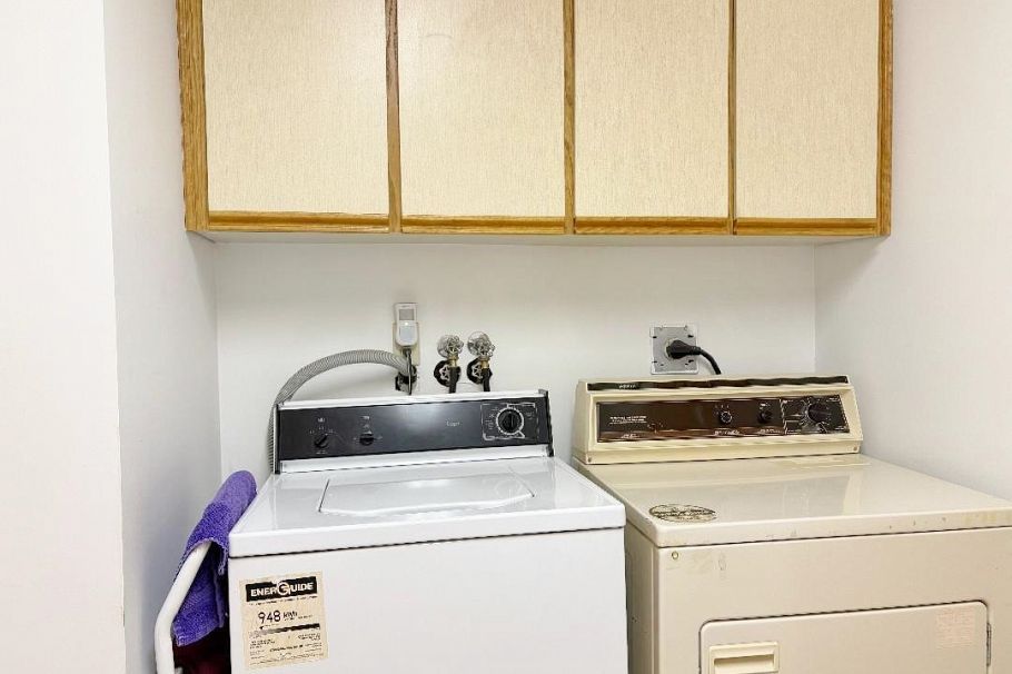 2038 Napier Street Vancouver, BC - 10