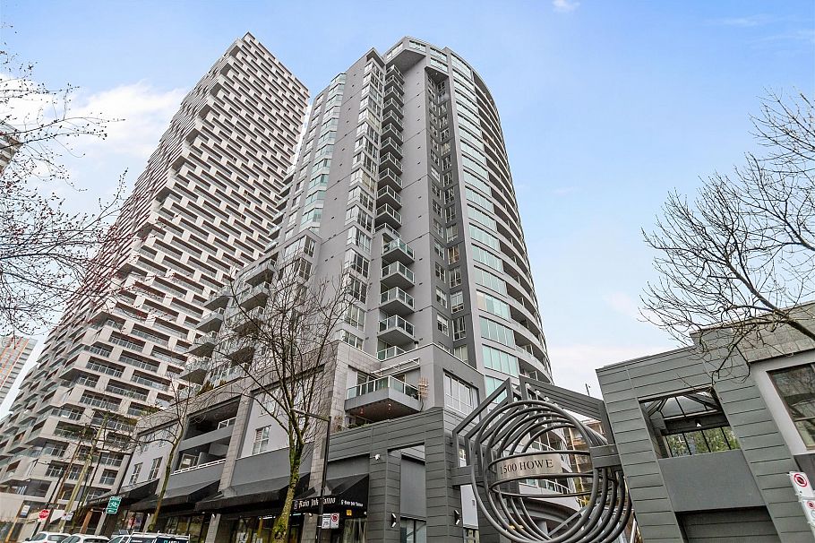 2302 1500 Howe Street Vancouver, BC - 18