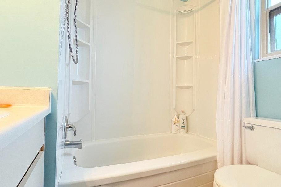 2038 Napier Street Vancouver, BC - 12