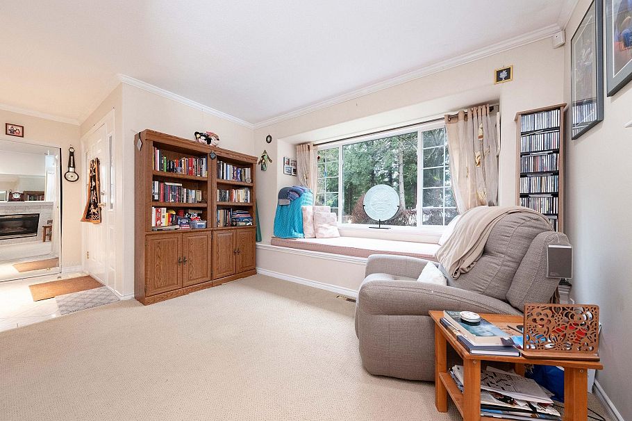 628 E 21st Street North Vancouver, BC - 4