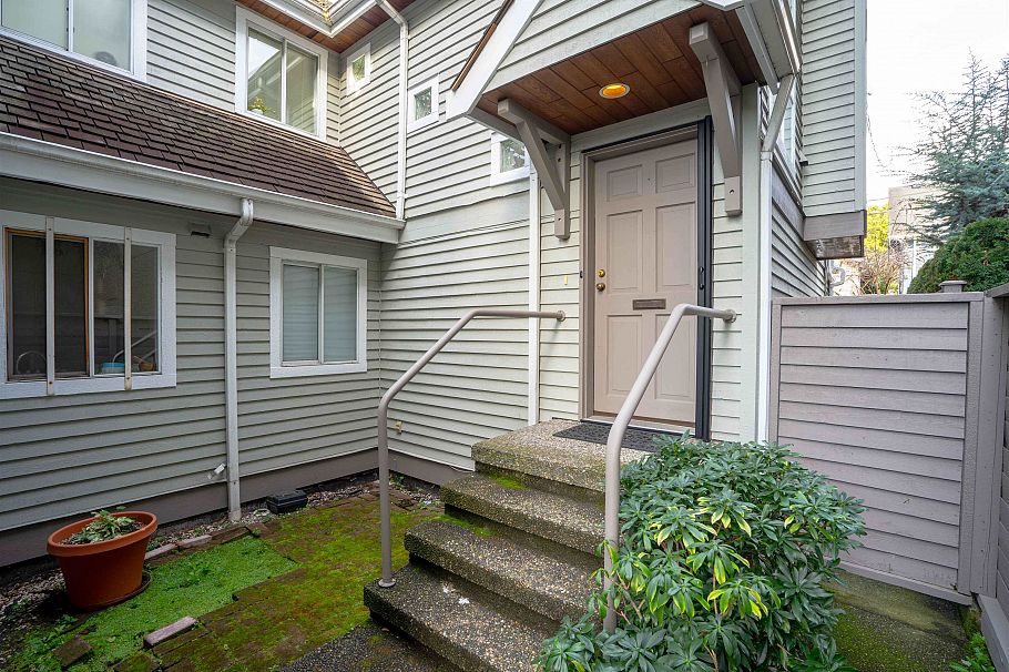 1346 Laburnum Street Vancouver, BC - 8