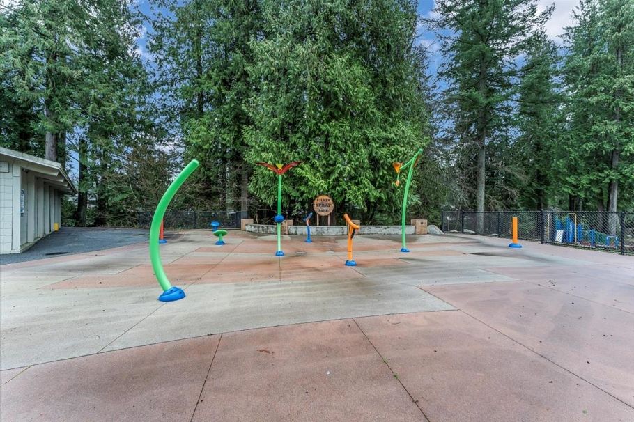 1707 Dempsey Road North Vancouver, BC - 24