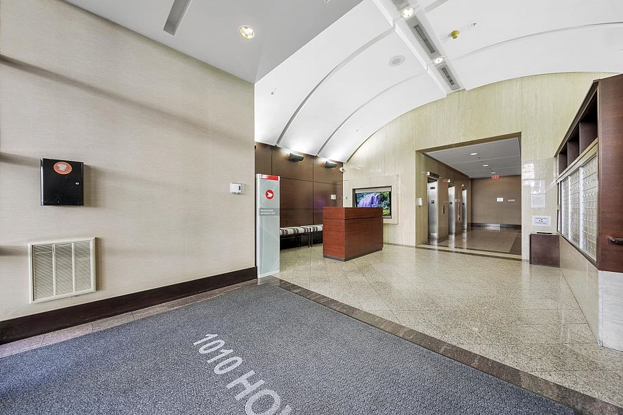 908 1010 Howe Street Vancouver, BC - 26