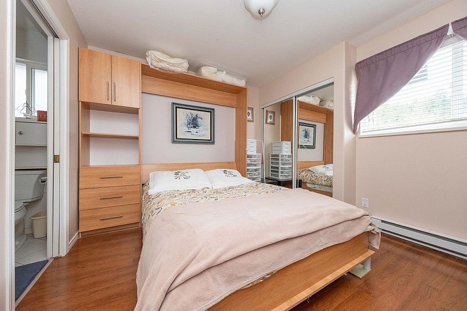 628 E 21st Street North Vancouver, BC - 22