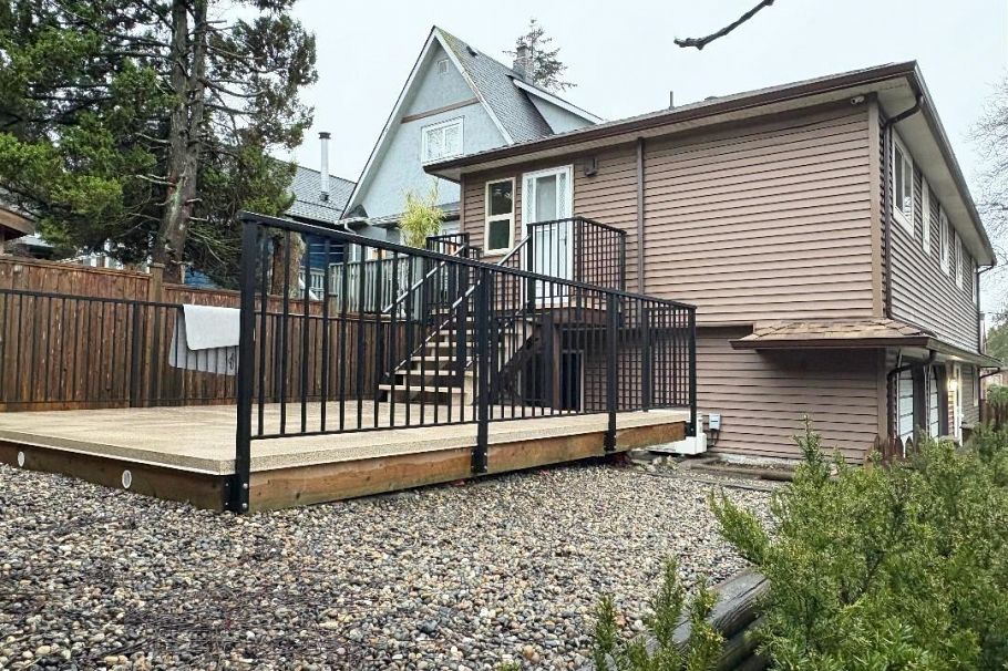 2038 Napier Street Vancouver, BC - 25