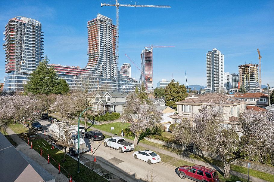 202 378 W 45th Avenue Vancouver, BC - 32